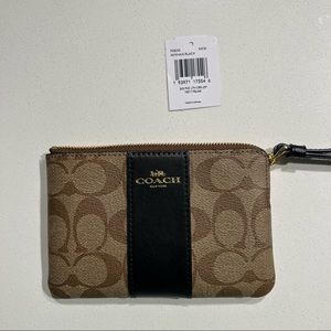 NEW COACH WRISTLET